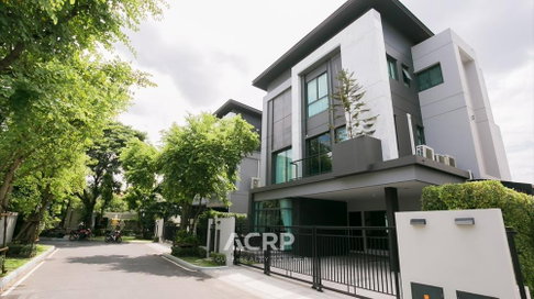 ซูเปอร์ลักซ์ชัวรี วิลล่าใจกลางเมือง – เดอะ เจนทรี เอกมัย–ลาดพร้าว ✨ 3 ห้องนอน พื้นที่ใช้สอย 380 ตร.ม. | ขาย 38 ล้านบาท | เช่า 180,000 บาท/เดือน