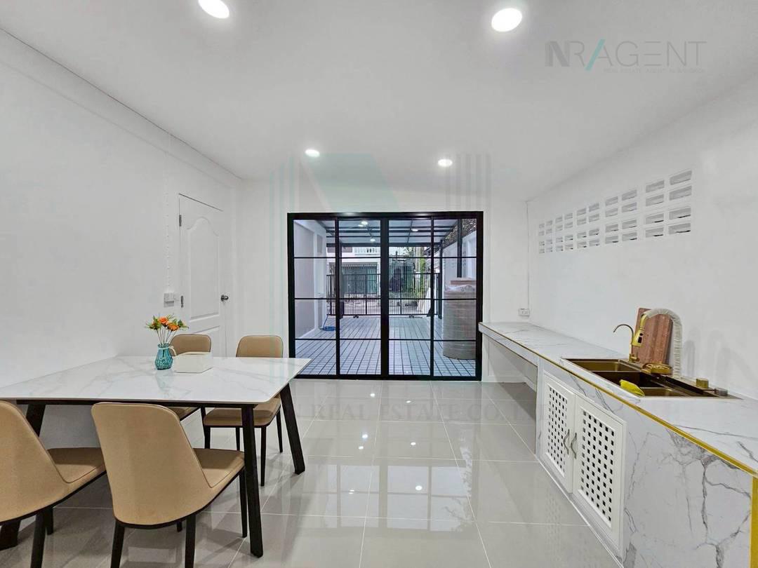 รูป ขายทาวน์เฮาส์ โครงการ พระปิ่น 3 2 ชั้น 5 ห้องนอน 2 ห้องน้ำ - รูปที่ 6/8