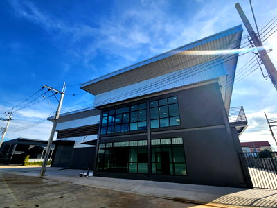 Factory for sale Dhonburi Rajabhat University Samut Prakan Campus : New Warehouse & Office for Sale | Thepharak Road (SPSSR314)