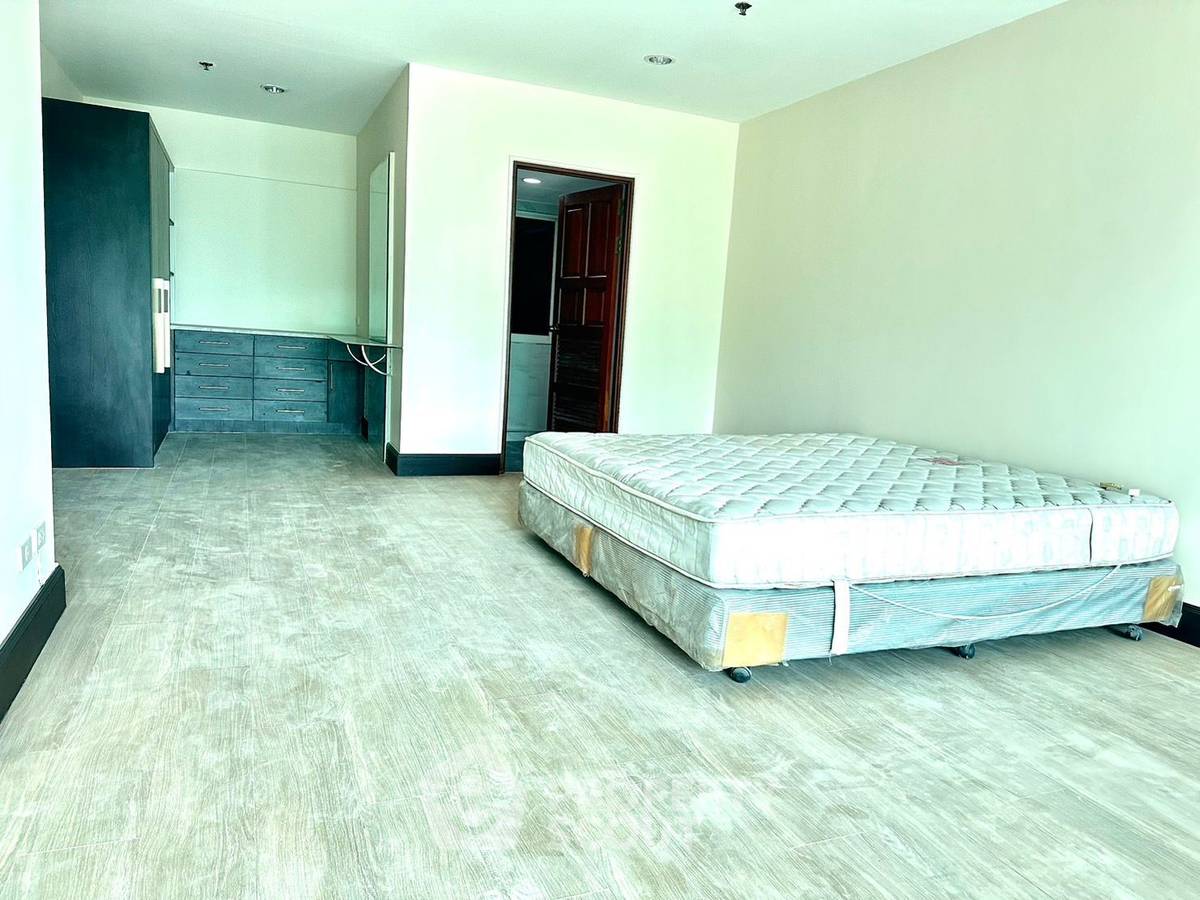 รูป คอนโด 3 ห้องนอน ให้เช่า ใน 33 Tower ชั้น 6 • ใกล้ BTS พร้อมพงษ์ (ID 513140) - รูปที่ 8/12
