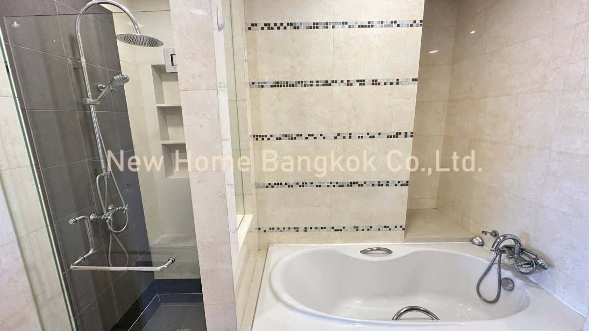 รูป Narathorn Place Condo for Rent 3 bedrooms Sathorn - รูปที่ 27/30