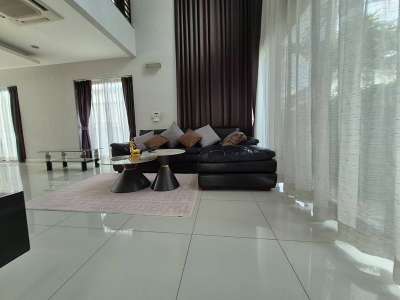 Houses for rent : Luxury Home Baan Lumpini Suanluang Rama9