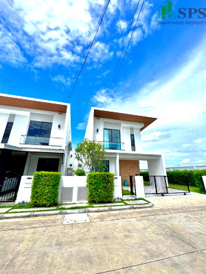 เช่าทาวน์โฮม เมกะ บางนา : ให้เช่า COMO BIANCA 2 ทำเลตรงข้าม Mega Bangna (SPSSR310)