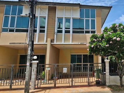 ขายทาวน์เฮาส์ โครงการ วิสต้า อเวนิว เพชรเกษม 81 2 ชั้น 3 ห้องนอน 6 ห้องน้ำ