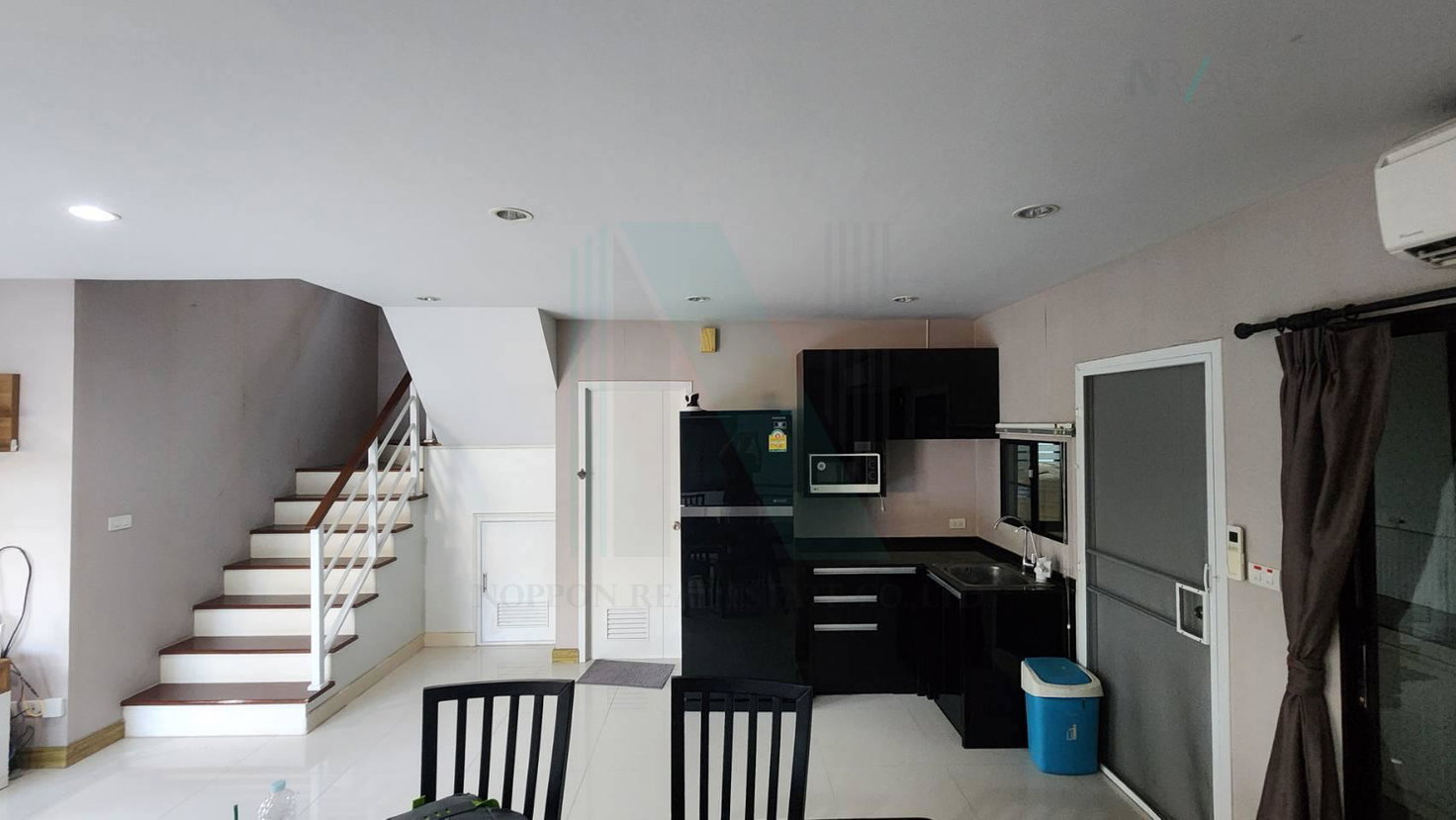 รูป ขายบ้านแฝด โครงการ วี 2 อ่อนนุช-พระราม 9 2 ชั้น 3 ห้องนอน 2 ห้องน้ำ - รูปที่ 4/8