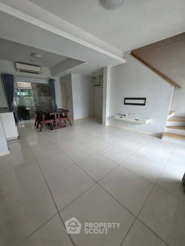 Pet-Friendly 2-BR Townhouse For Sale, Indy Srinakarin-Romklao (ID 3088648)