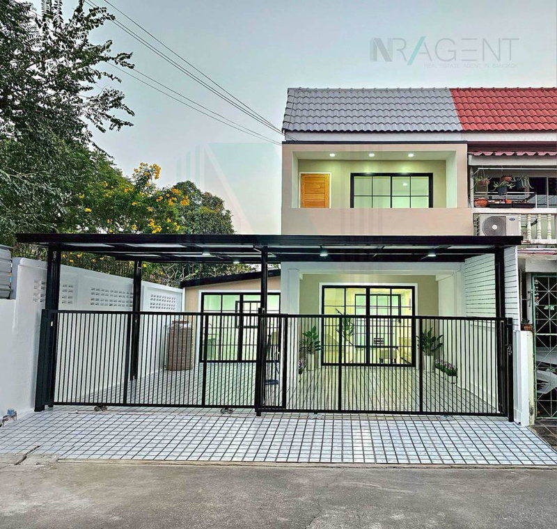 ขายทาวน์โฮม : ขายทาวน์เฮาส์ โครงการ พระปิ่น 3 2 ชั้น 5 ห้องนอน 2 ห้องน้ำ