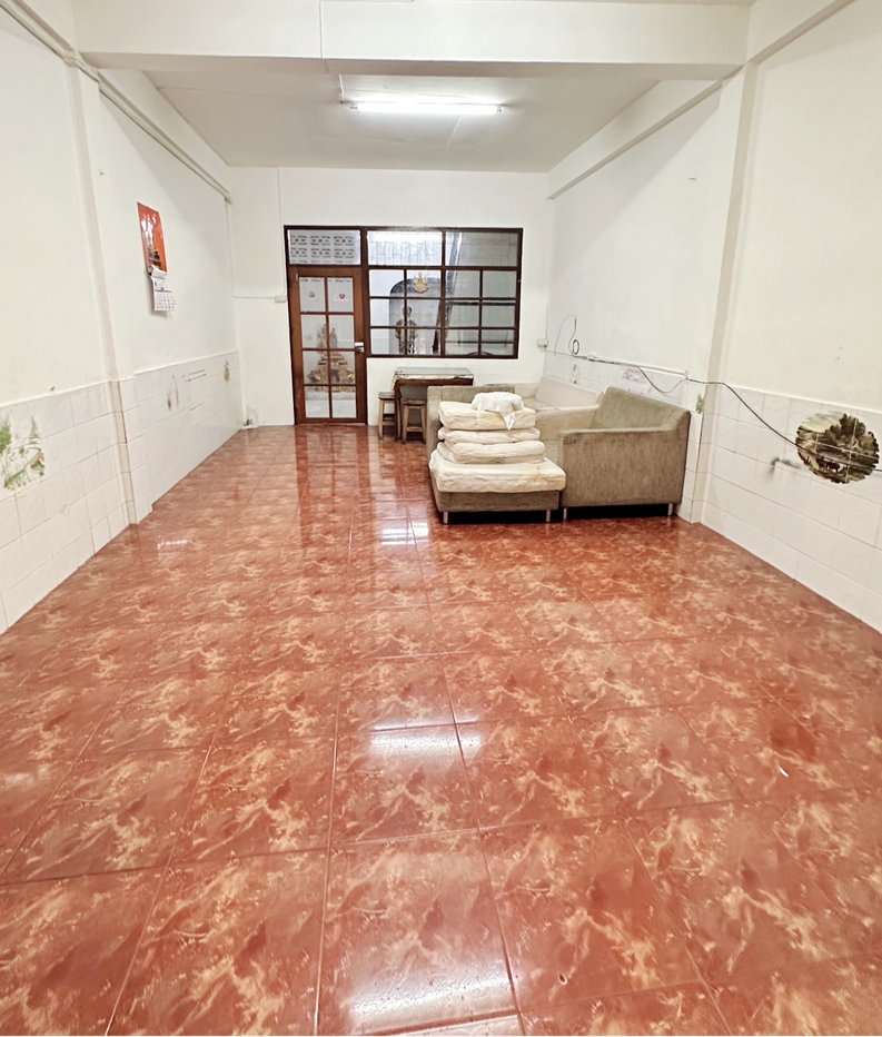 รูป ให้เช่า อาคารพาณิชย์ 3 ชั้น ทำเลดี ใกล้ MRT สิรินธร - รูปที่ 4/4
