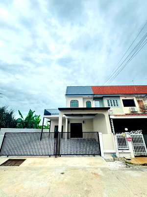ทาวน์โฮม บางบัวทอง นนทบุรี : ขายบ้านทาวน์เฮาส์ บัวทอง4 พื้นที่ 36 ตร.ว 3 นอน 3 น้ำ รีโนเวทพร้อมอยู่