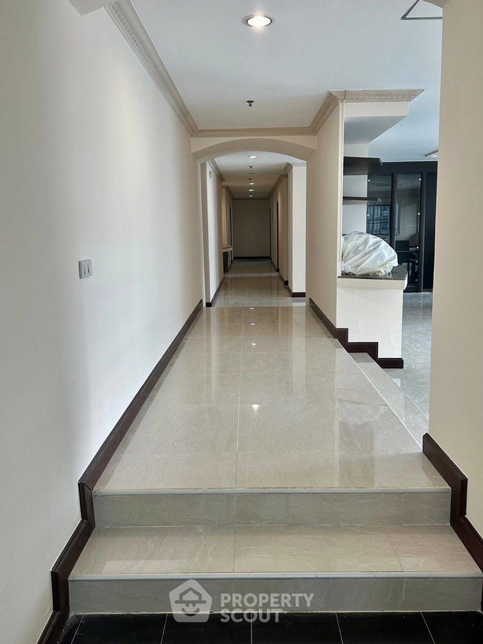 รูป คอนโด 3 ห้องนอน ให้เช่า ใน 33 Tower ชั้น 6 • ใกล้ BTS พร้อมพงษ์ (ID 513140) - รูปที่ 6/12
