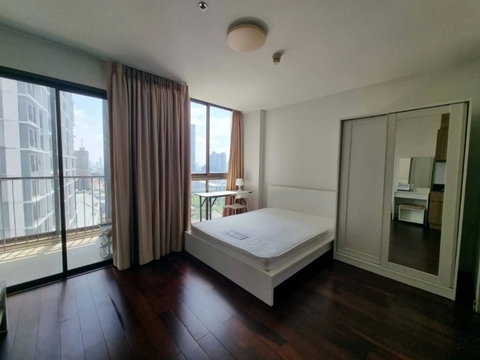 ให้เช่า IDEO SATHORN-TAKSIN ชั้น 18