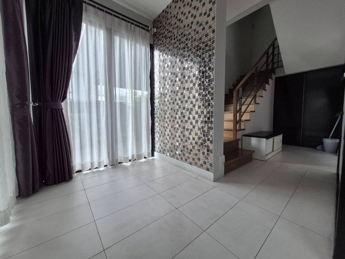 รูป บ้านลุมพินี สวนหลวง ร.9  Luxury Home - รูปที่ 2/35