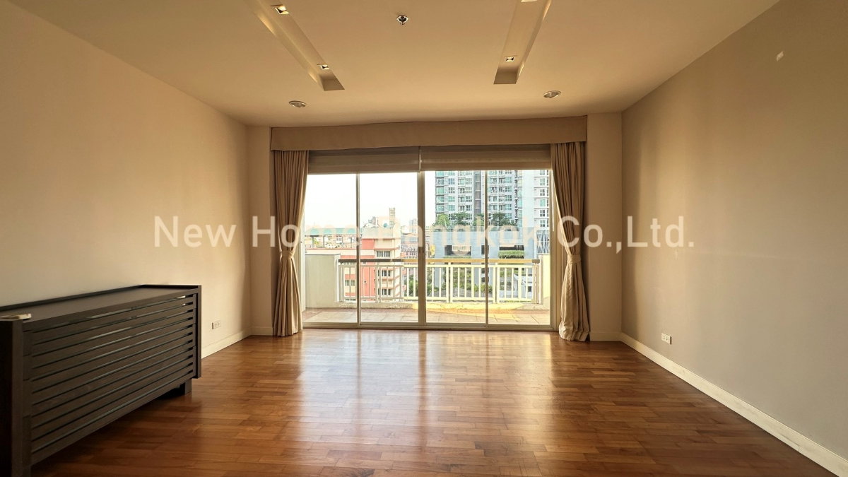 รูป Narathorn Place Condo for Rent 3 bedrooms Sathorn - รูปที่ 24/30