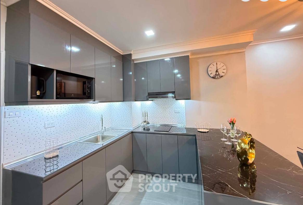 รูป คอนโด 2 ห้องนอน ขนาด 96 ตร.ม. ขายที่ View Talay 5 Condominium Jomtien (ID 3092542) - รูปที่ 8/13