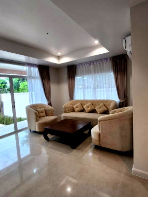 Houses for rent Siam University : Pet-Friendly 🐾 Near MRT Lak Song! Premium Corner House for Rent Near The Mall Bangkae & Lertlah School 🌿