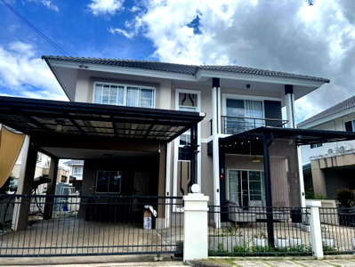Houses for rent San Sai Chiang Mai : Two-story detached house for rent in Kanjanakanok Ville 17, fully furnished with appliances. Excellent location near Chiang Mai-Chiang Rai road. RH-34