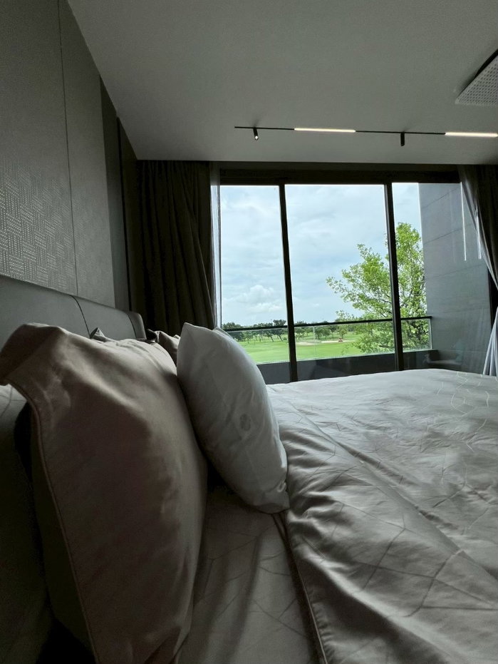 รูป ขายบ้านหรูระดับ Ultra Luxury ในสนามกอล์ฟ Green Valley บางนา - รูปที่ 28/31