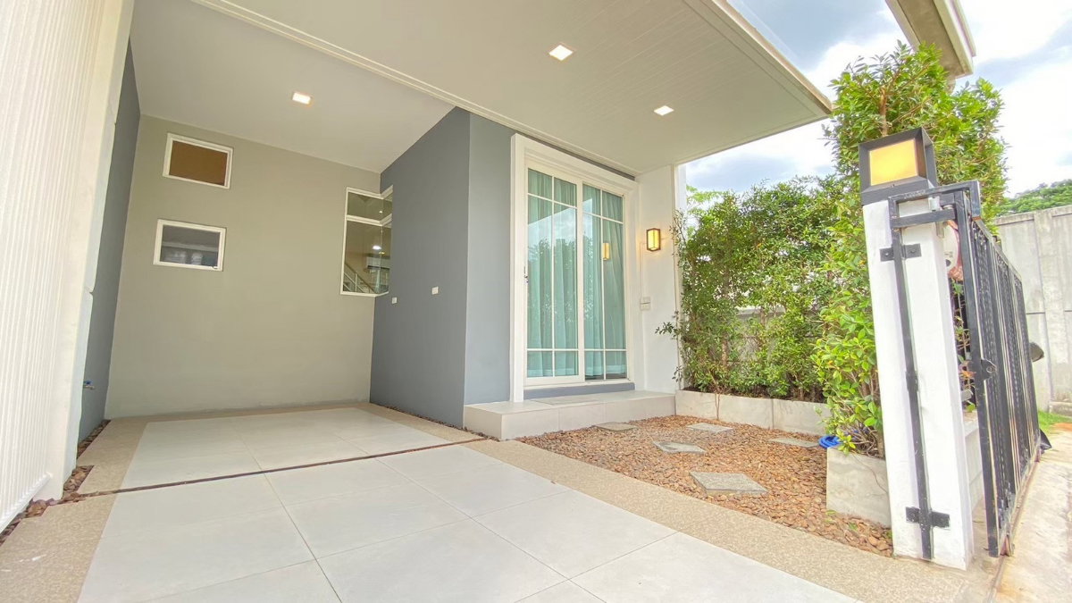 รูป 🏡✨ ให้เช่าทาวน์โฮม 2 ชั้น พร้อมอยู่ | Golden Town สุขุมวิท - ลาซาล - รูปที่ 2/15