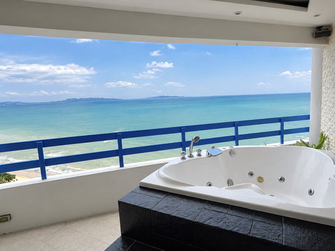 Jomtien Plaza Condotel Luxury Duplex Penthouse for Sale
