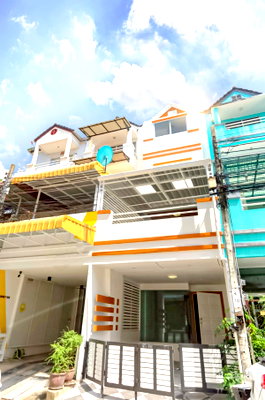 Home office for sale Bangkok : CB006, Home Office for sale 5 Br., Pracha Uthit-Pradist Manudharm.