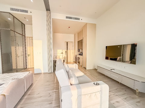 AROM WONGAMAT Condo for Rent Studio High Floor Sea View