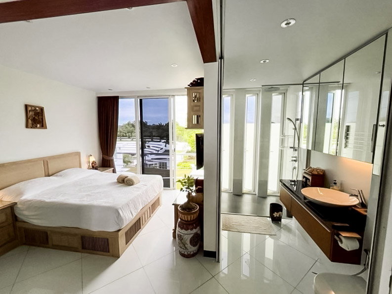 รูป PURE Sunset Beach Luxury Oceanfront Penthouse for Sale - รูปที่ 13/17