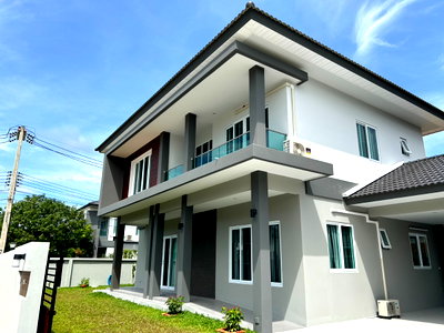 เช่าบ้านเดี่ยว เชียงใหม่ : For Rent 👉 Luxury 2-Storey House | ให้เช่าบ้านเดี่ยว 2 ชั้น พร้อมคลับเฮ้าส์และสระว่ายน้ำ