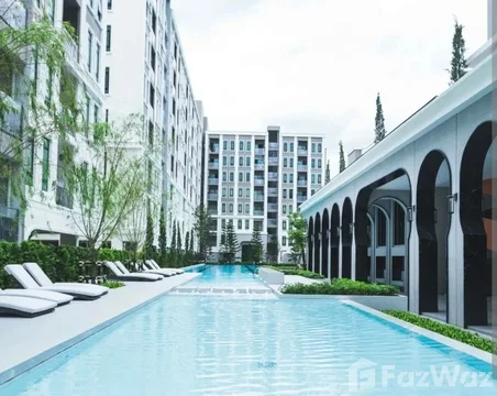 Pool view spacious condo 6592286