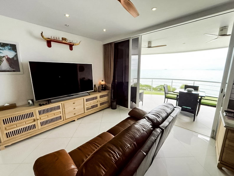 รูป PURE Sunset Beach Luxury Oceanfront Penthouse for Sale - รูปที่ 6/17