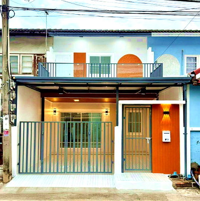 ขายทาวน์โฮม : บ้านสวย  4 ห้องนอน มีระเบียงหน้าบ้าน  #หมู่บ้านจันทิมา ธานี บางใหญ่  ใกล้เซ็นทรัล เวสเกต