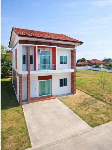 รูป ทาวน์โฮม 2 ชั้น ห้องมุม 2 นอน 2 น้ำ ขนาด 25 ตร.ว.พื้นที่ใช้สอย 200 ตร.ม.ใกล้หาดพลา 700 ม.เฟอร์ฯครบ บรรยากาศเงียบสงบ เหมาะสำหรับอยู่อาศัย - รูปที่ 2/8