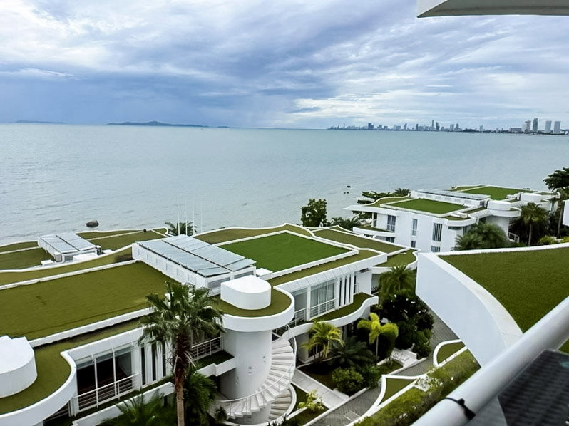 รูป PURE Sunset Beach Luxury Oceanfront Penthouse for Sale - รูปที่ 15/17