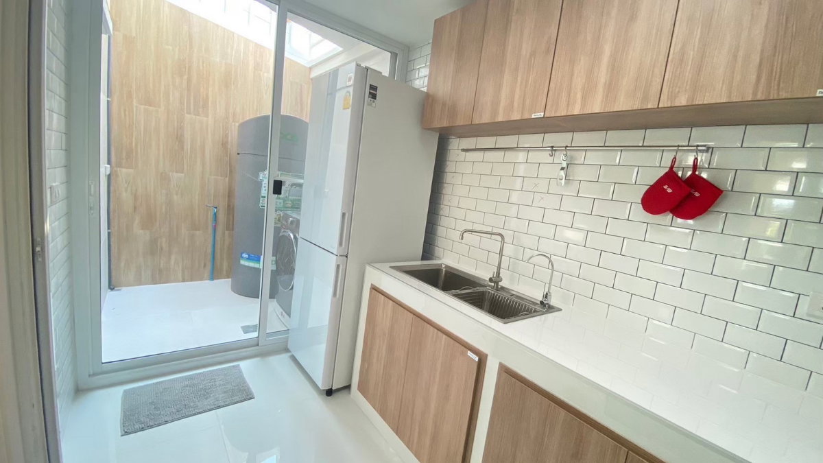 รูป 🏡✨ ให้เช่าทาวน์โฮม 2 ชั้น พร้อมอยู่ | Golden Town สุขุมวิท - ลาซาล - รูปที่ 12/15
