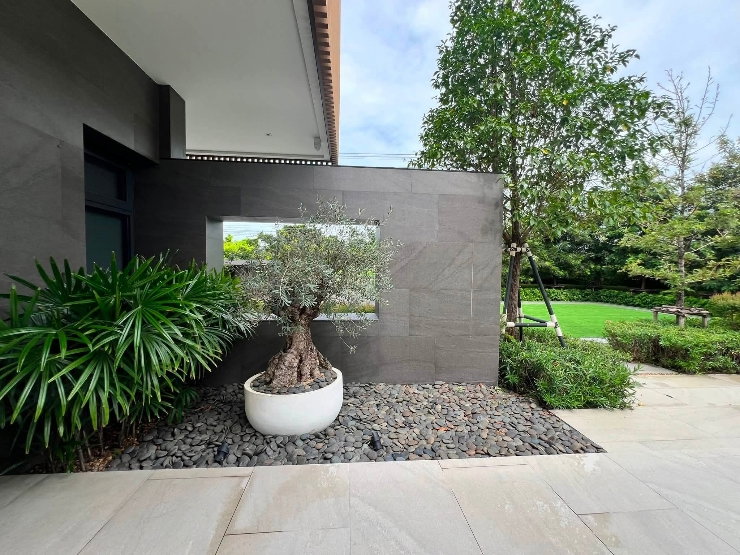 รูป ขายบ้านหรูระดับ Ultra Luxury ในสนามกอล์ฟ Green Valley บางนา - รูปที่ 9/31