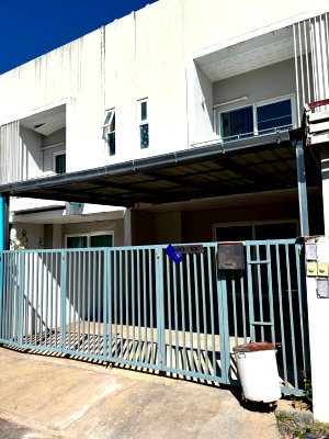 Townhouses for rent Chiang Mai : House for RENT! Townhome - Close to Town near Chiang Mai 89 Plaza , shopping mall, school , 7-11 , Fresh Market and etc.