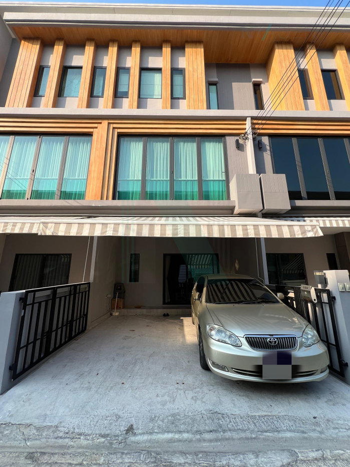 รูป ขายทาวน์เฮาส์ โครงการ ไอเจ้นท์ พรีเมียม ทาวน์โฮม พัฒนาการ 3 ชั้น 4 ห้องนอน 4 ห้องน้ำ - รูปที่ 1/8