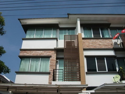 ขาย ทาวน์โฮม โครงการทาวน์พลัส พระราม9 กรุงเทพกีฑา GH585