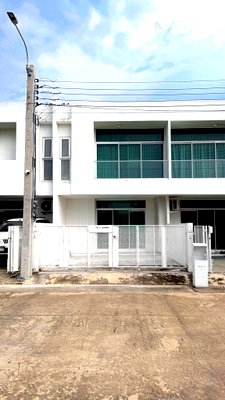 ขายทาวน์โฮม : ขายทาวน์เฮาส์ โครงการ เอเรน บางนา 2 ชั้น 2 ห้องนอน 3 ห้องน้ำ