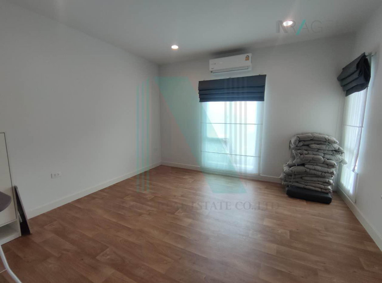 รูป ขายบ้านเดี่ยว โครงการ บุราสิริ ปัญญาอินทรา 2 ชั้น 5 ห้องนอน 4 ห้องน้ำ - รูปที่ 6/8