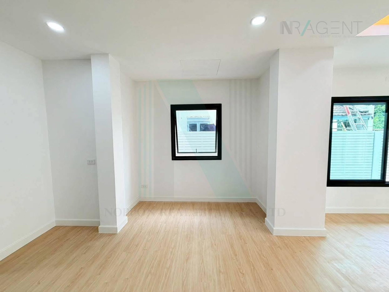 รูป ขายบ้านเดี่ยว โครงการ บ้านรัตนาวลัย 2 ชั้น 3 ห้องนอน 3 ห้องน้ำ - รูปที่ 3/8