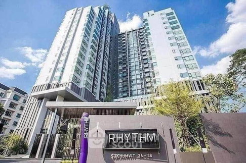คอนโด 2 ห้องนอน 56 ตร.ม. ที่ Rhythm Sukhumvit 36-38 ใกล้ BTS ทองหล่อ 300 ม. (ID 3102039)