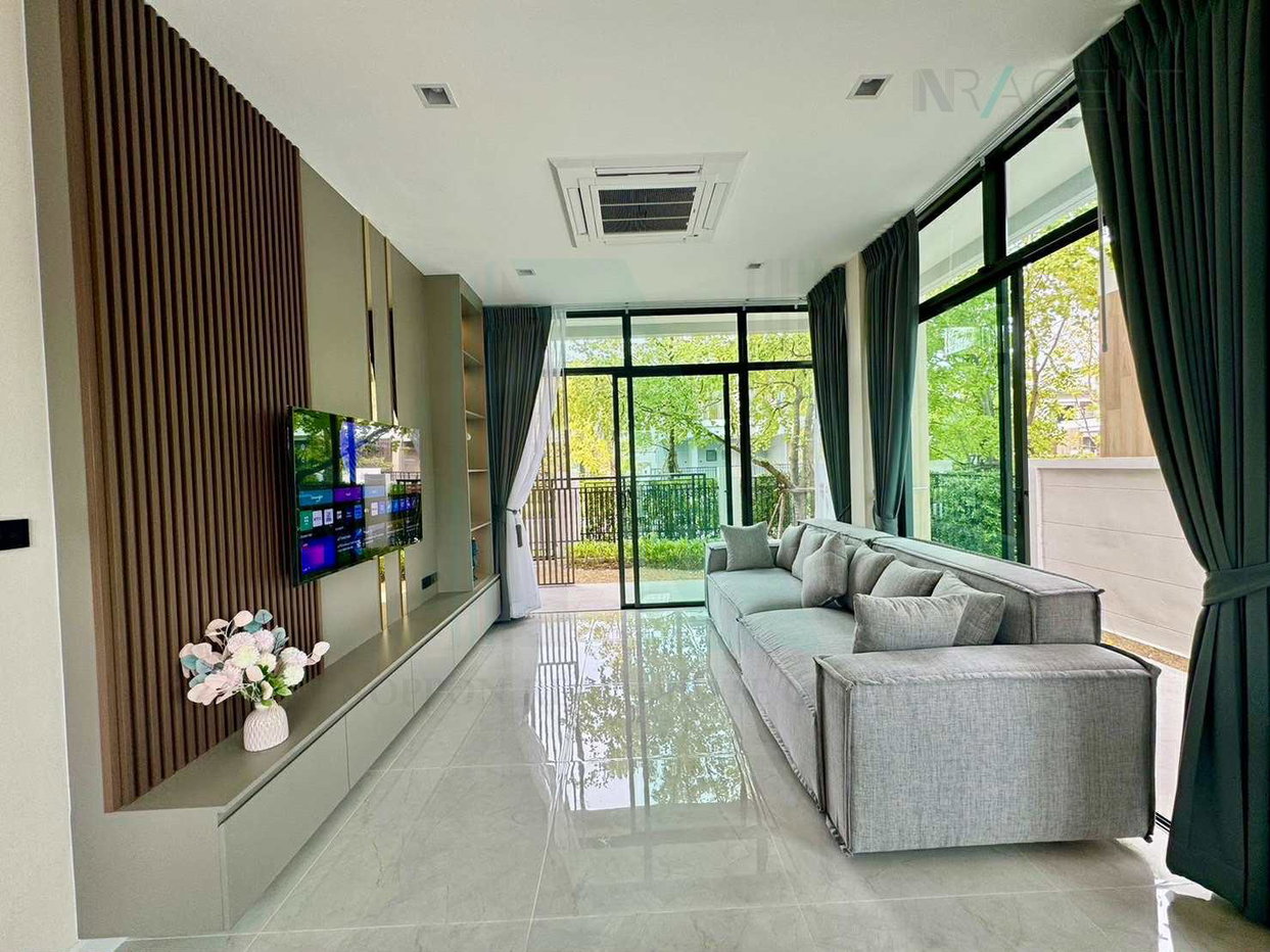รูป ให้เช่าบ้านเดี่ยว 2 ชั้น บางกอก บูเลอวาร์ด บางนา กม.5 4 ห้องนอน 4 ห้องน้ำ - รูปที่ 2/8