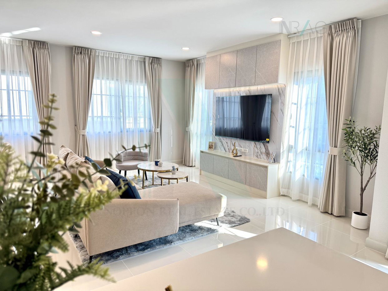 รูป ขายบ้านเดี่ยว โครงการ เซนโทร บางนา 2 ชั้น 4 ห้องนอน 4 ห้องน้ำ - รูปที่ 5/8