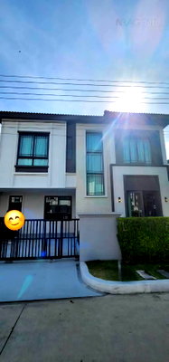 บ้านเดี่ยว สนามบินสุวรรณภูมิ : ขายบ้านเดี่ยว โครงการ แกรนด์ พลีโน่ สุขุมวิท - บางนา 2 ชั้น 3 ห้องนอน 4 ห้องน้ำ