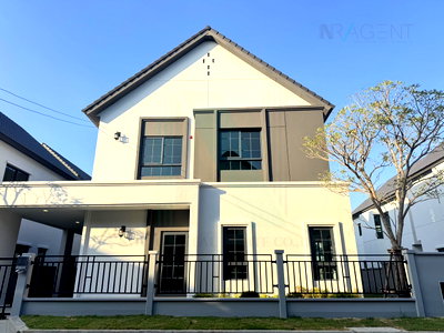 บ้านเดี่ยว สนามบินสุวรรณภูมิ : ขายบ้านเดี่ยว โครงการ เซนโทร บางนา 2 ชั้น 4 ห้องนอน 4 ห้องน้ำ
