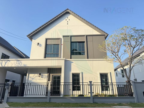 ขายบ้านเดี่ยว โครงการ เซนโทร บางนา 2 ชั้น 4 ห้องนอน 4 ห้องน้ำ