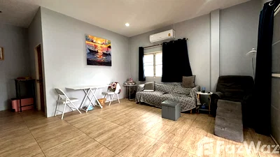 Houses for sale Hua Hin Bus Station : 2 Bedroom House for sale at Royal Home Village 6594942