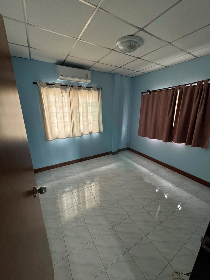 รูป ขายบ้านเดี่ยว โครงการ มณียา ท่าอิฐ 2 ชั้น 4 ห้องนอน 2 ห้องน้ำ - รูปที่ 6/8