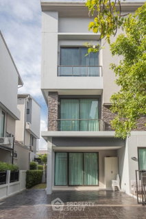 รูปภาพ บ้านเช่า 4 ห้องนอน โครงการ บ้านกลางเมือง คลาสเซ เอกมัย-รามอินทรา เขตลาดพร้าว (ID 3099641)