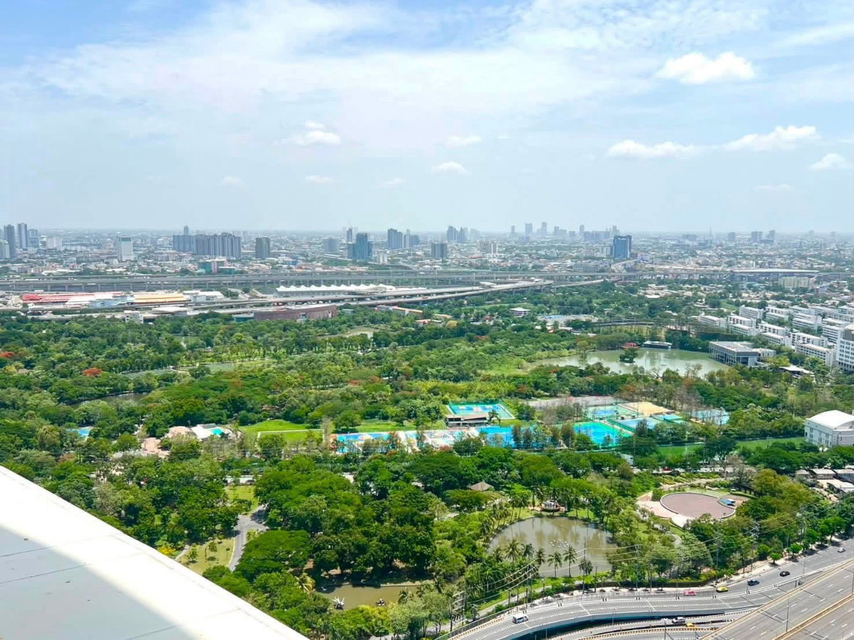 picture The Saint                     Residences - 17/18